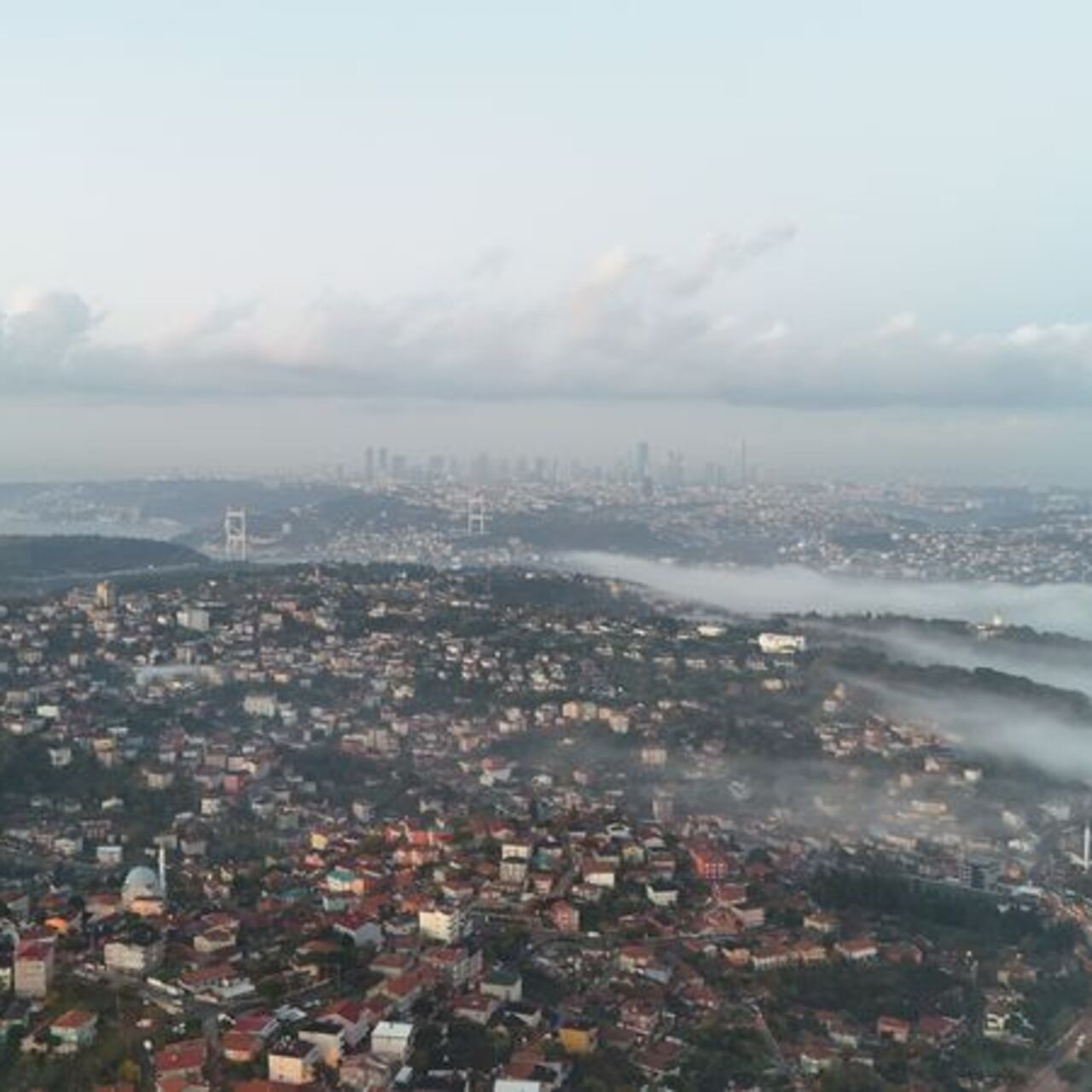 İstanbul Boğazı sisle kapandı