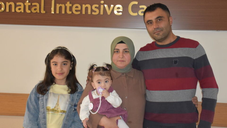 Prematüre doğan 570 gramlık Ayliz Nida 1 yaşına ulaştı