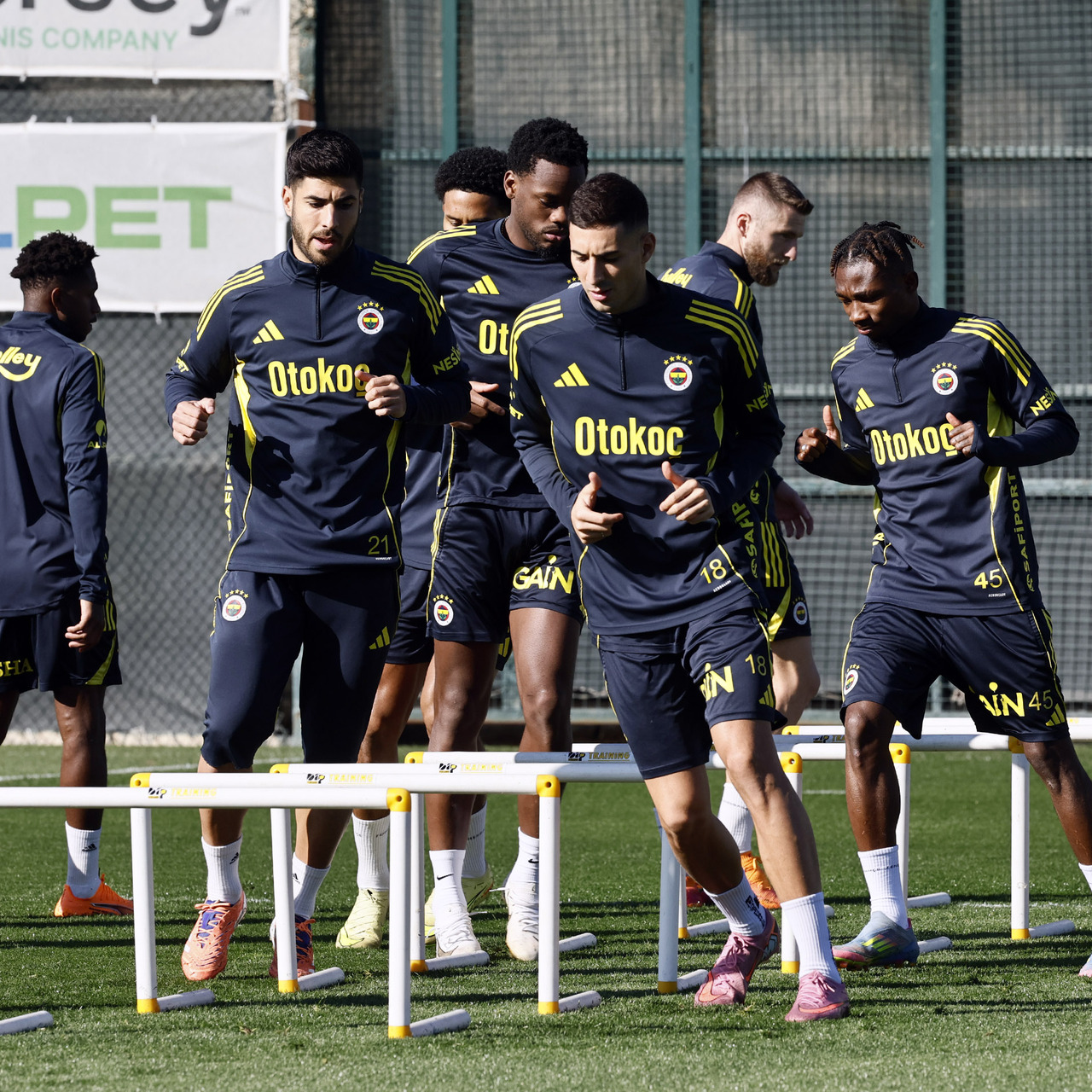 Fenerbahçe'de Avrupa mesaisi sürüyor!