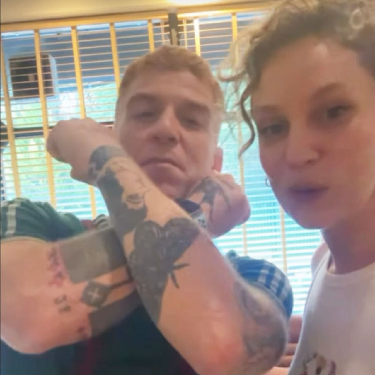 Birbirlerini takipten çıktılar