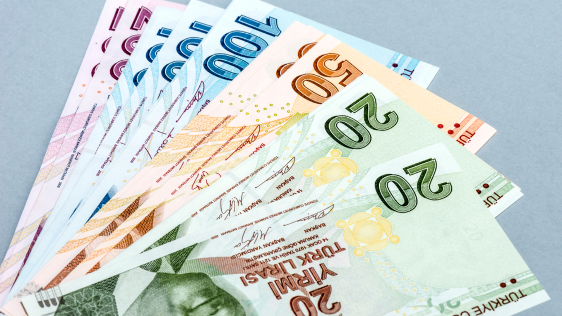 Resmi Gazete'de yayımlandı! 2026 yeniden değerleme oranı ile yeni yılda pasaport, ehliyet, IMEI kayıt ücreti, yurt dışı çıkış harcı ücreti ne kadar olacak?