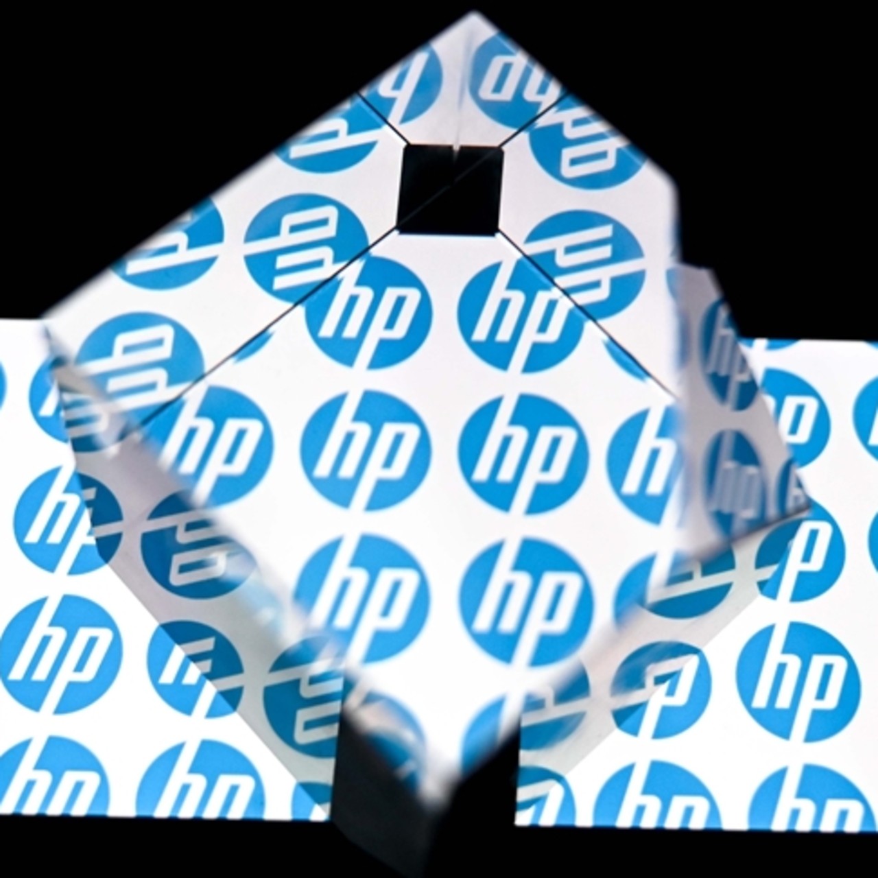 HP 6 bin kişiyi işten çıkaracak