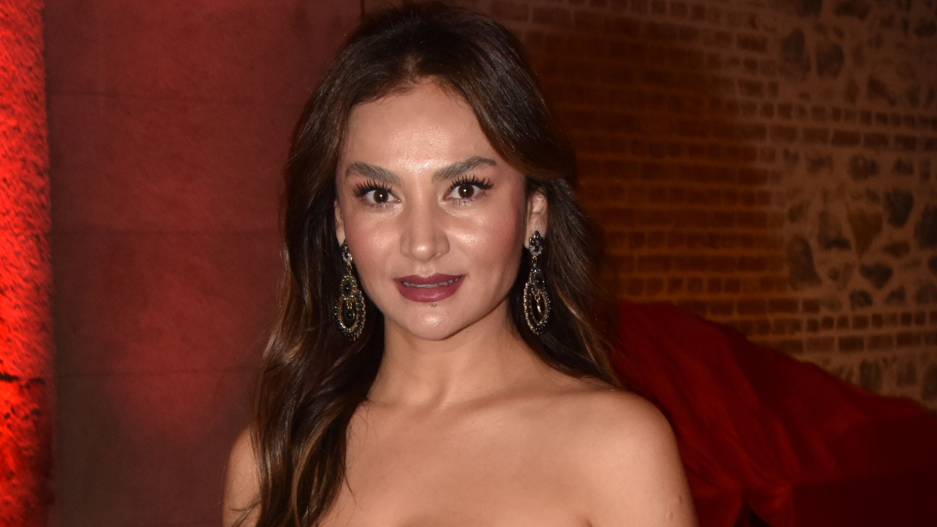 Özlem Maden: Yeni yılda aşk diliyorum