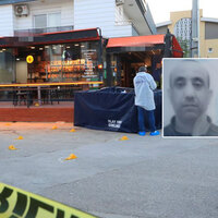 İsrailli 2 kuzen barış için buluştu... Kafe kan gölüne döndü!