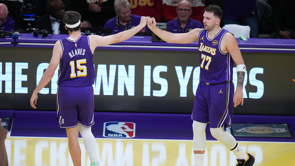 NBA Cup'ta Los Angeles derbisini Lakers kazandı!