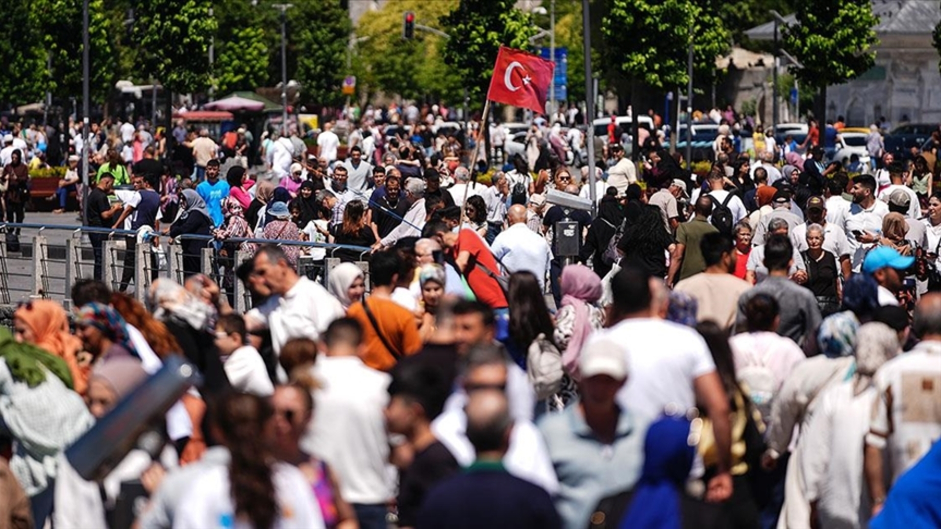 TÜİK 2025 Nüfus Verileri: Türkiye Nüfusu 85 Milyon 980 Bin 654 Oldu