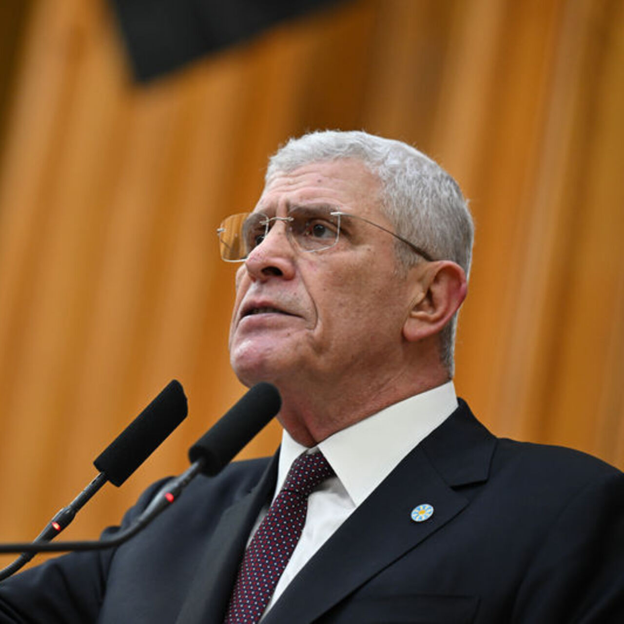 Dervişoğlu: Yankı odasından çıkın