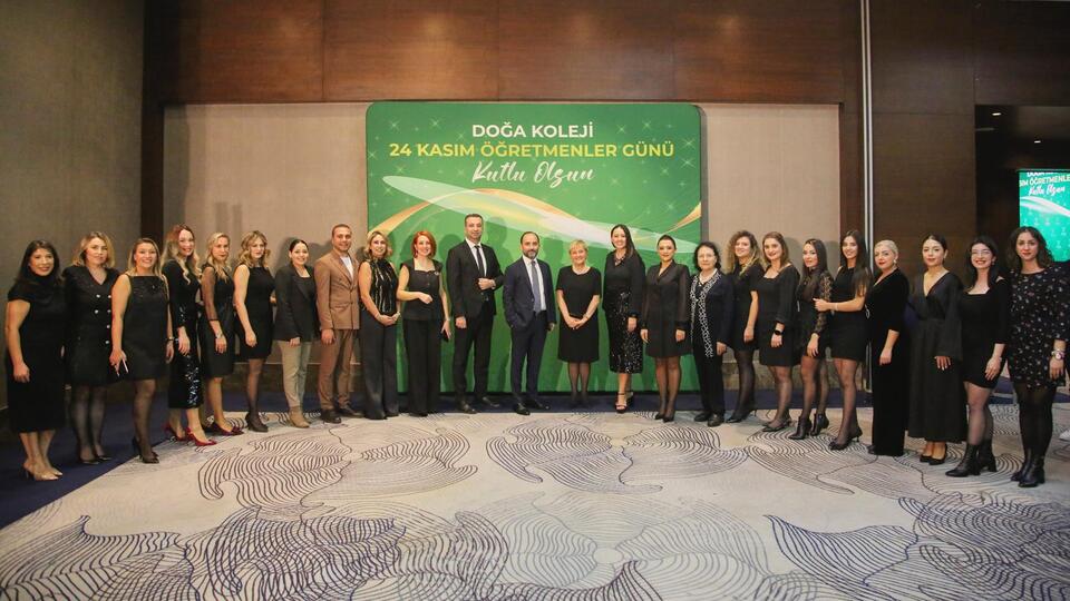 Doğa Koleji, Türkiye'nin dört bir yanında binlerce öğretmeniyle 24 Kasım'ı kutladı