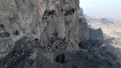 Kayaların içine kurulmuş 'Hitit döneminin gökdeleni'