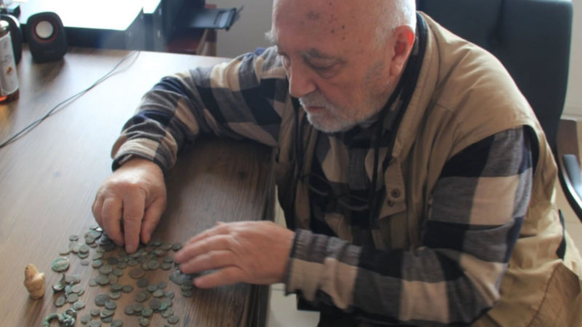 Karamanoğulları Beyliği Araştırmasında 148 Tarihi Sikke Bulundu