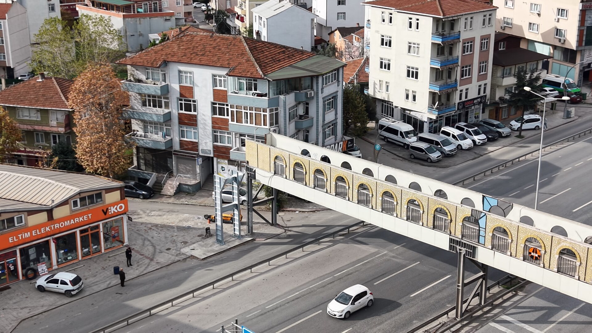 1 Metrelik Taşınma: Körfez'de Tartışmalı Üst Geçidin Yeri Değişiyor