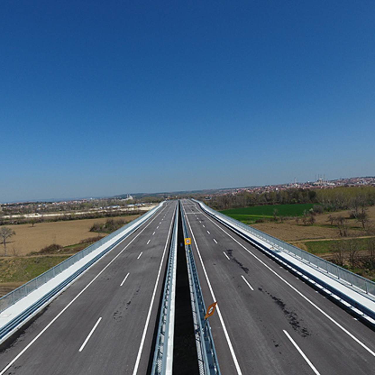 Adana - Hatay kaç kilometre?