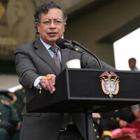 "Venezuela'ya baskı petrolle ilgili"