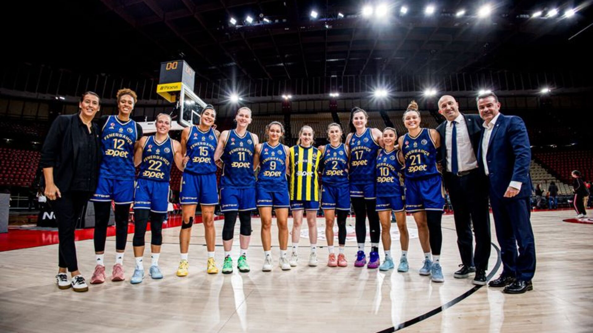 Fenerbahçe Opet, Olympiacos'u 99-47 Yenerek Grubunu 6'da 6 Yaptı