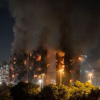 Hong Kong'da bir sitede çıkan yangında 44 kişi öldü, 279 kişiden haber alınamıyor