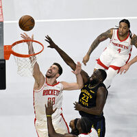 Alperen 16 attı, Houston kazandı!