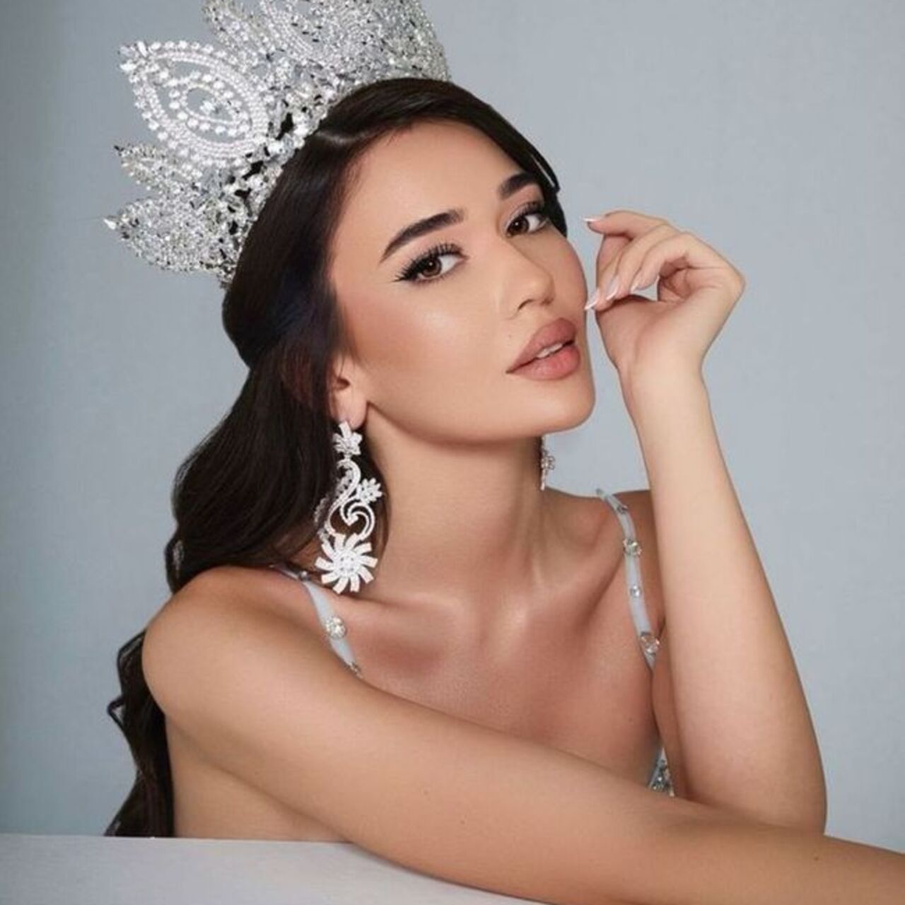Azra Akın, Ceren Arslan'a sahip çıktı