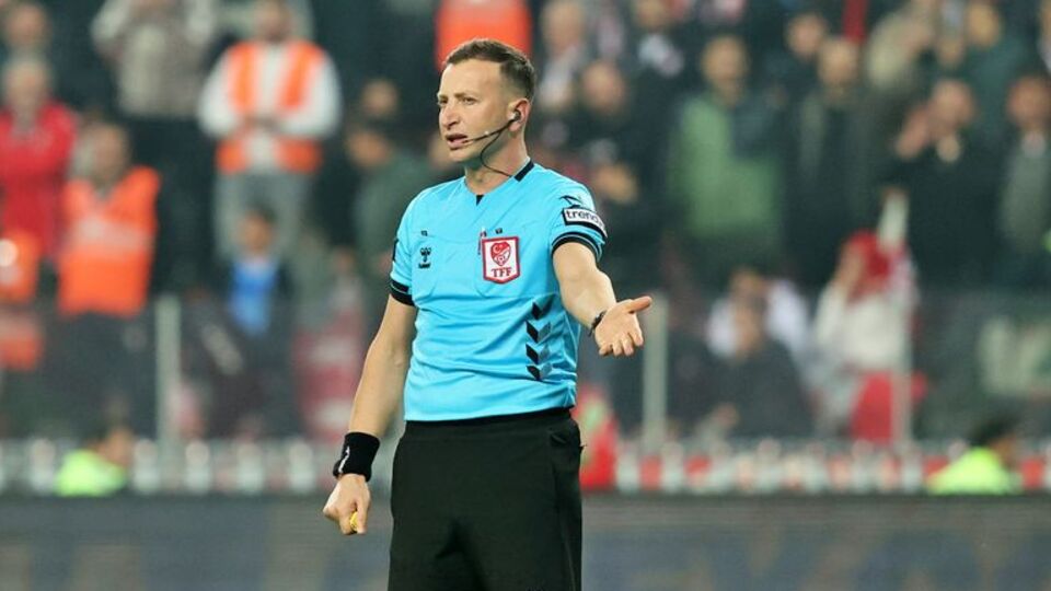 F.Bahçe-G.Saray derbisinin hakemi belli oldu!