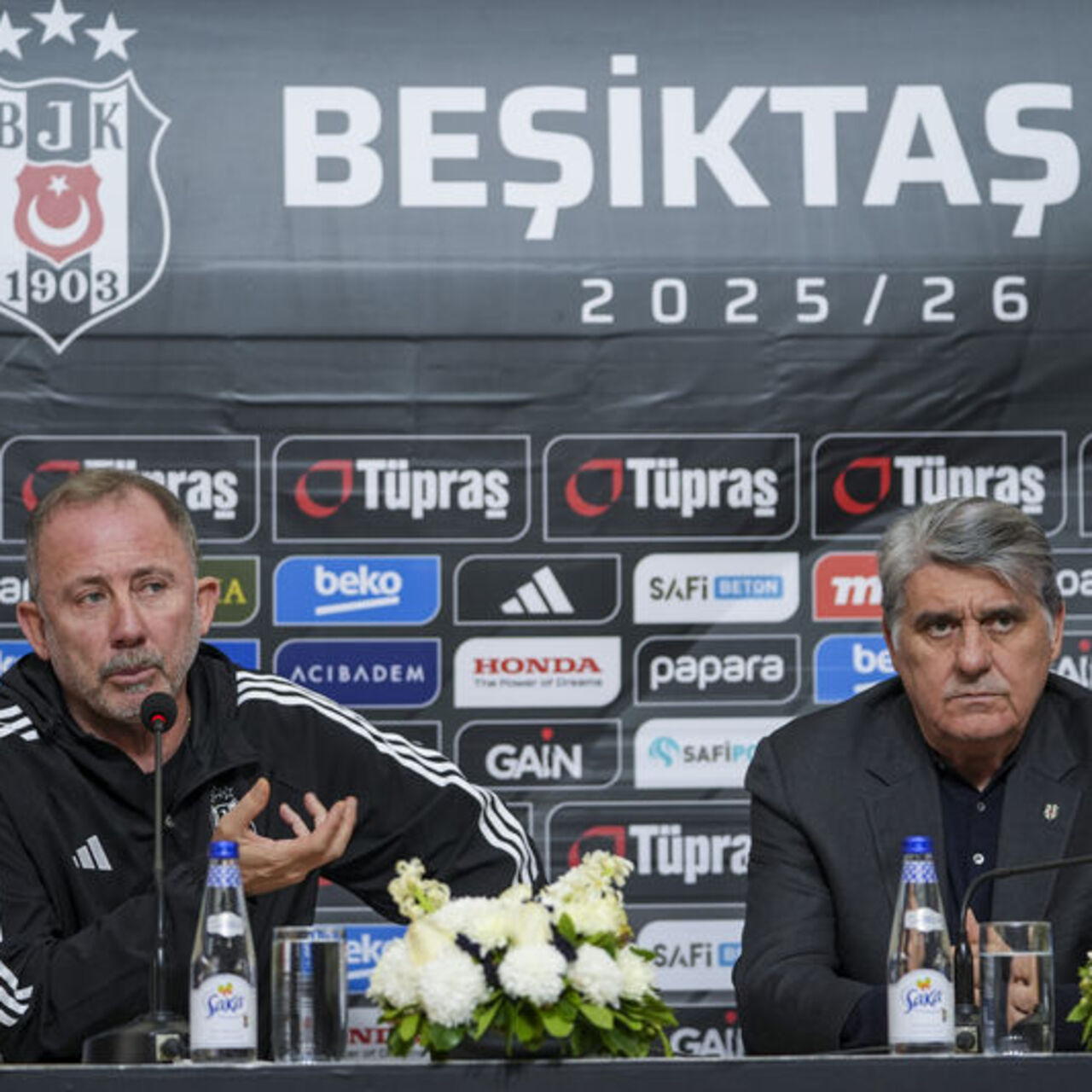 Beşiktaş'ta gözler ara transferde!