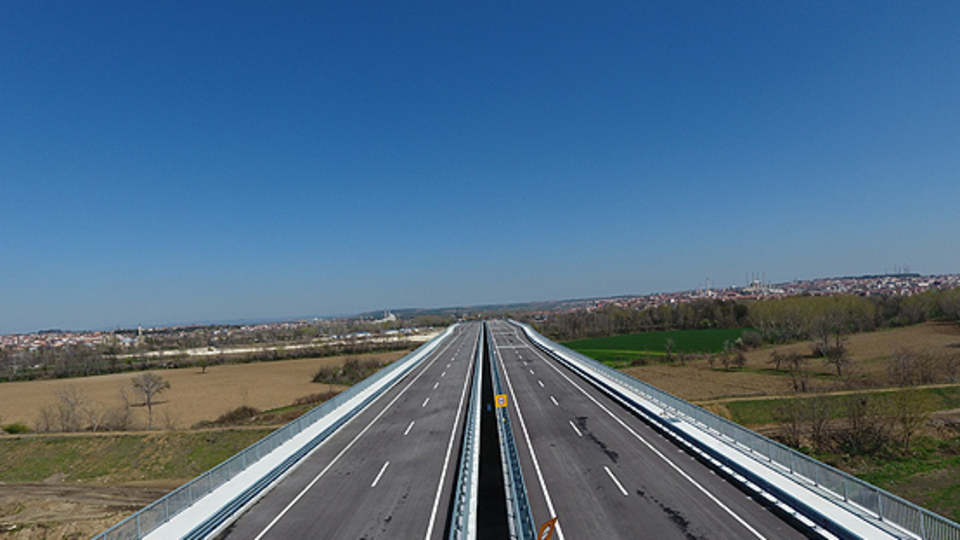 Afyon - İstanbul kaç kilometre?