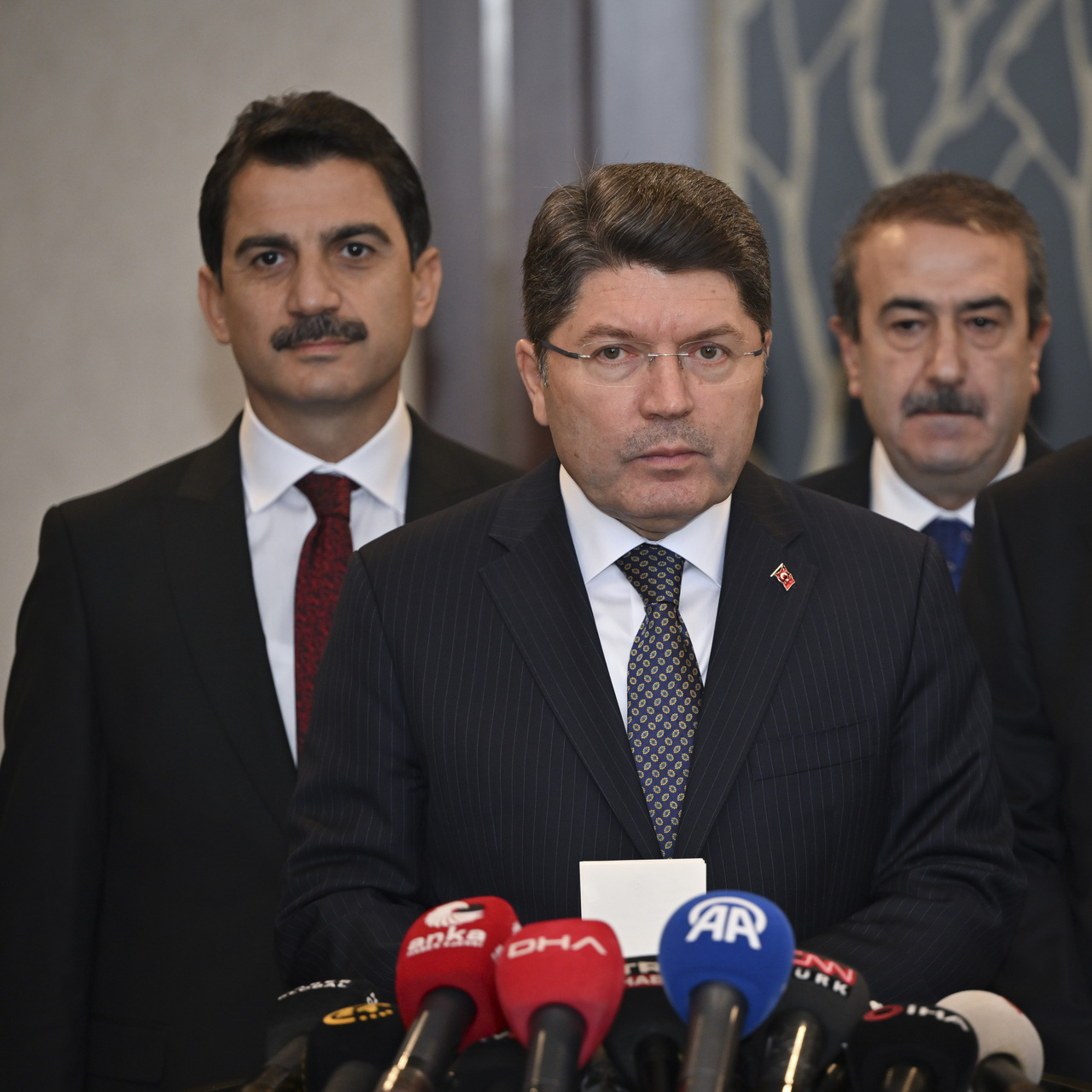 Bakan Tunç ve AK Partili Güler'den 11.Yargı Paketi açıklaması