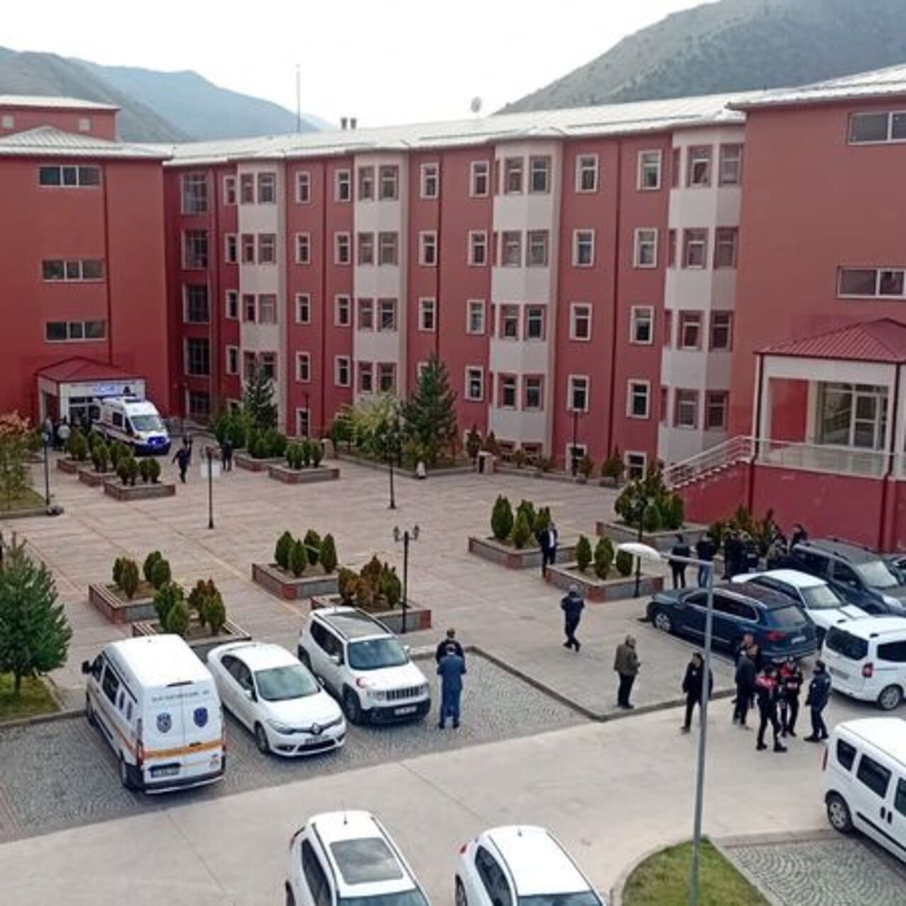 Üniversitedeki rehin olayına tutuklama