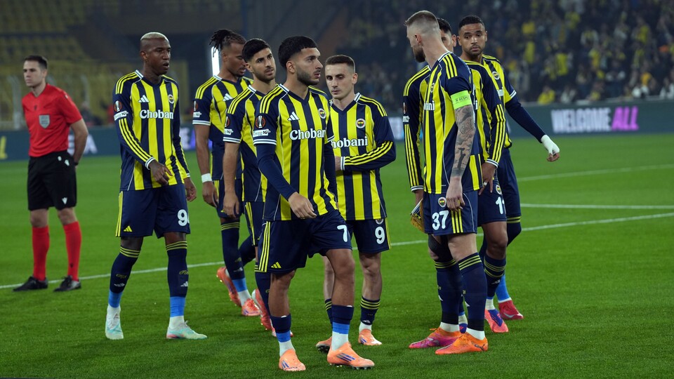 Fenerbahçe, Kadıköy'de frenledi!