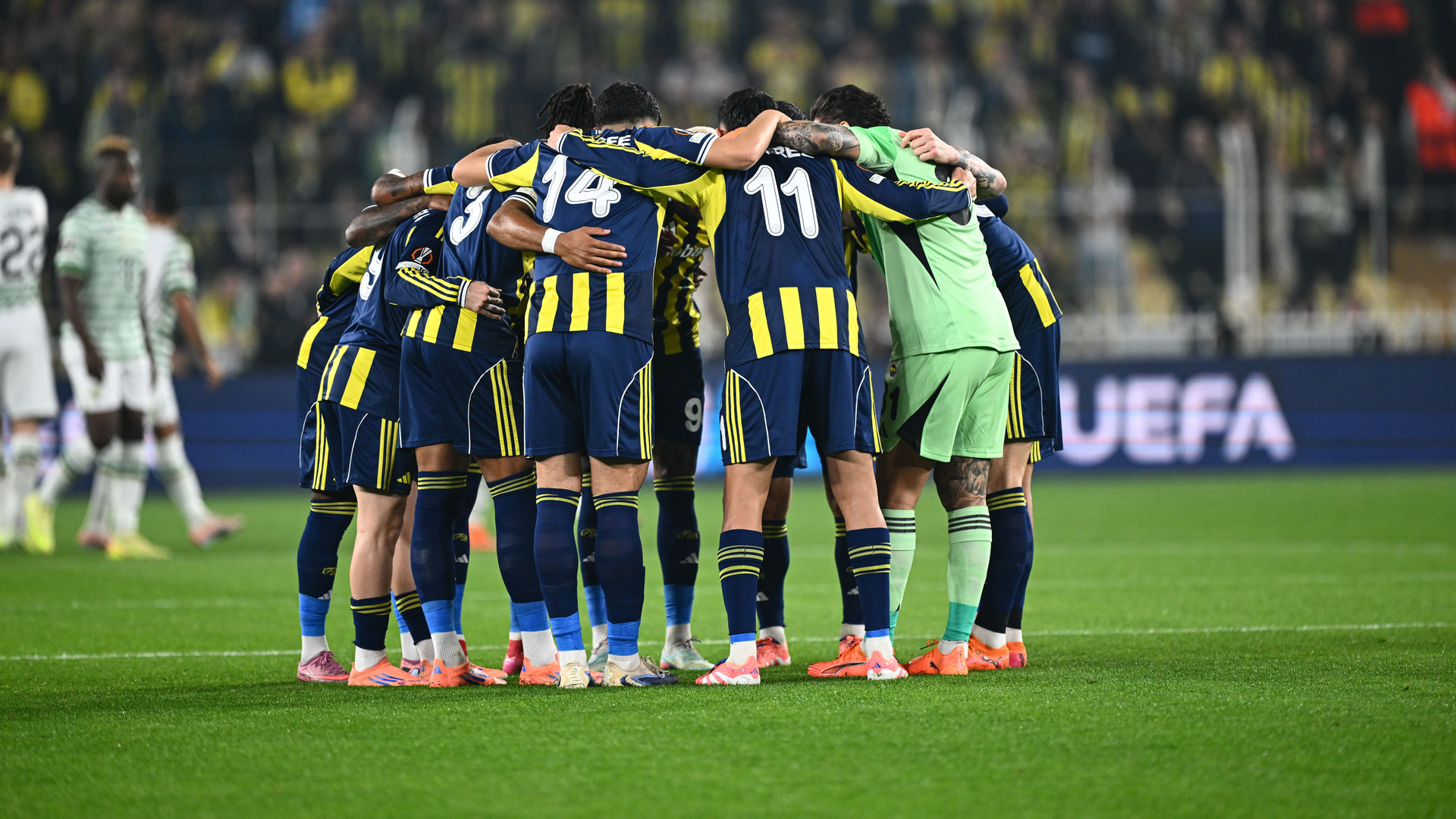 Fenerbahçe Ferencvaros'la 1-1 Berabere Kaldı, Sıra Derbide