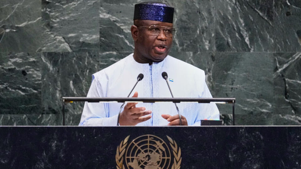 ECOWAS Gine Bissau'daki darbeyi kınadı