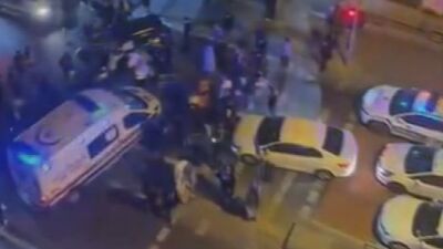 Yolcu otobüsü ile otomobil çarpıştı: 3 yaralı