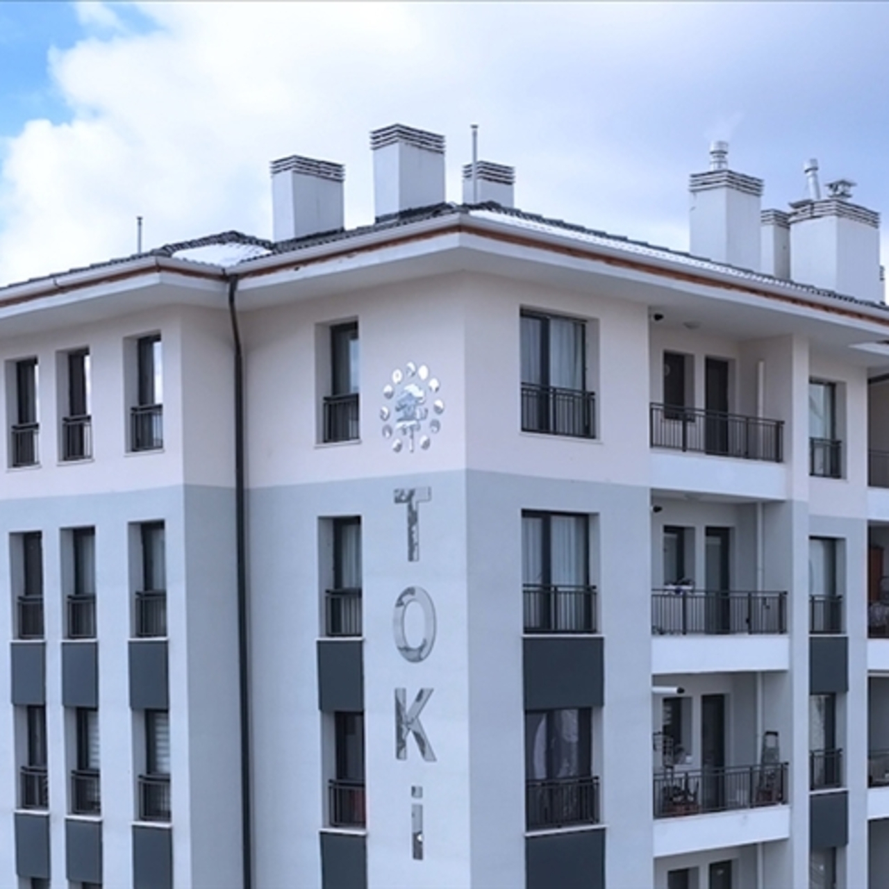 TOKİ 246 konut ve 80 iş yeri satıyor!