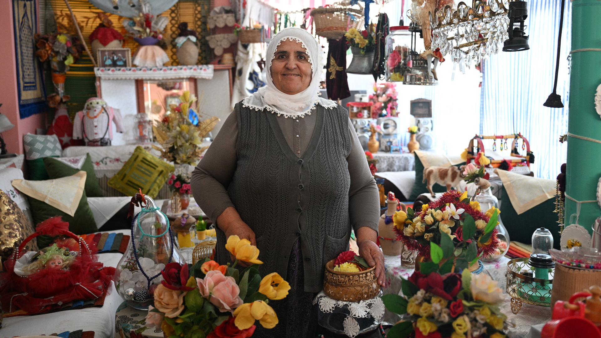 Aile yadigarı eşyalar ve çeyiziyle evini adeta müz…