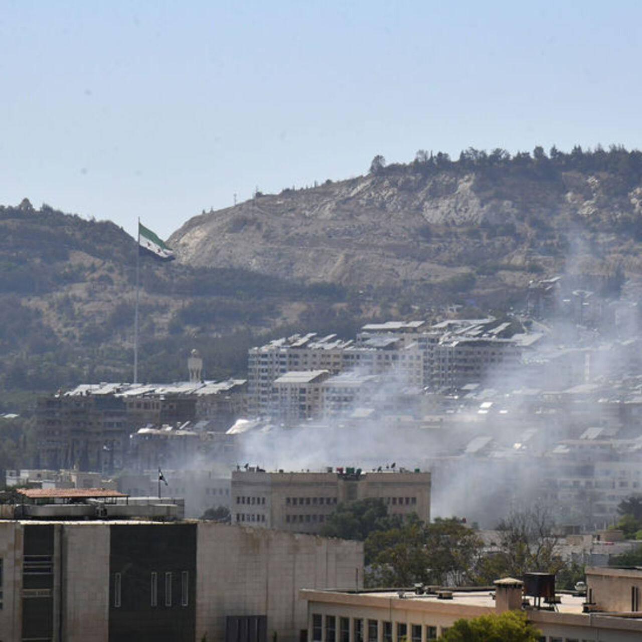 Hamas'tan İsrail'in Suriye saldırına tepki