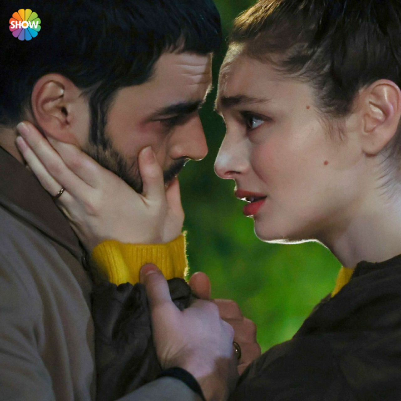 ‘Veliaht’ yine ekran başına kilitledi