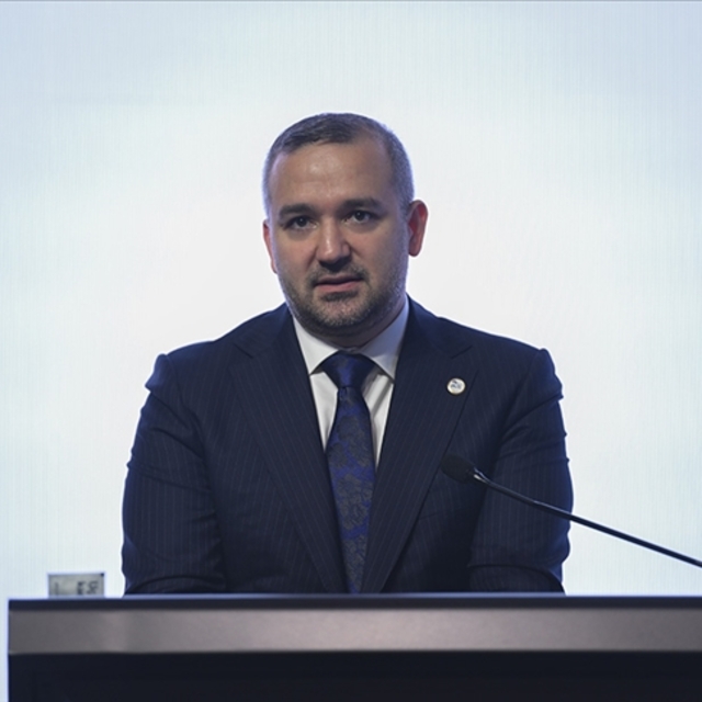 "Kredi büyümesi dezenflasyon patikası ile uyumlu"