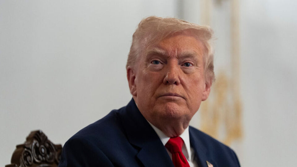 Trump, 'otomatik imza' Biden kararnamelerini feshetti