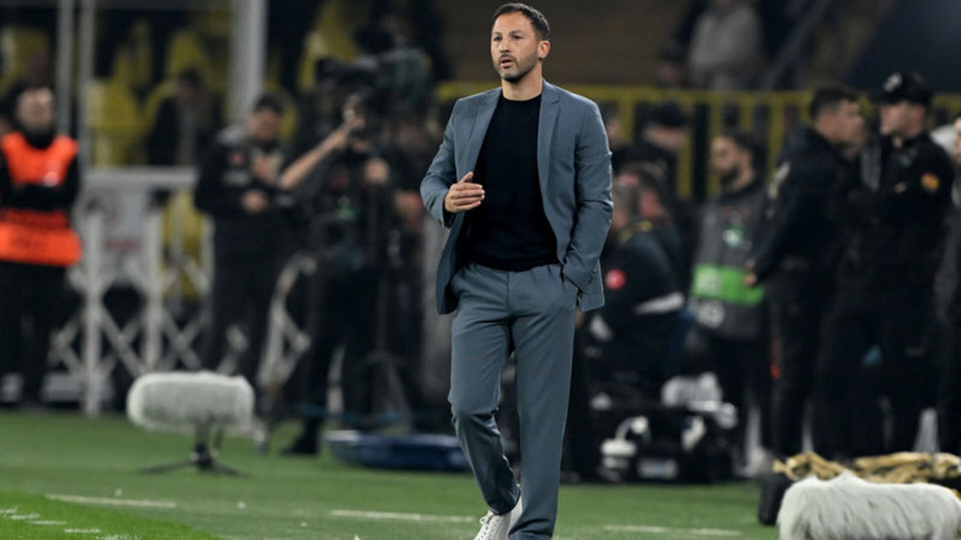 Tedesco'nun Galatasaray Derbisi Planı Netleşiyor: İşte Fenerbahçe'nin 11'i