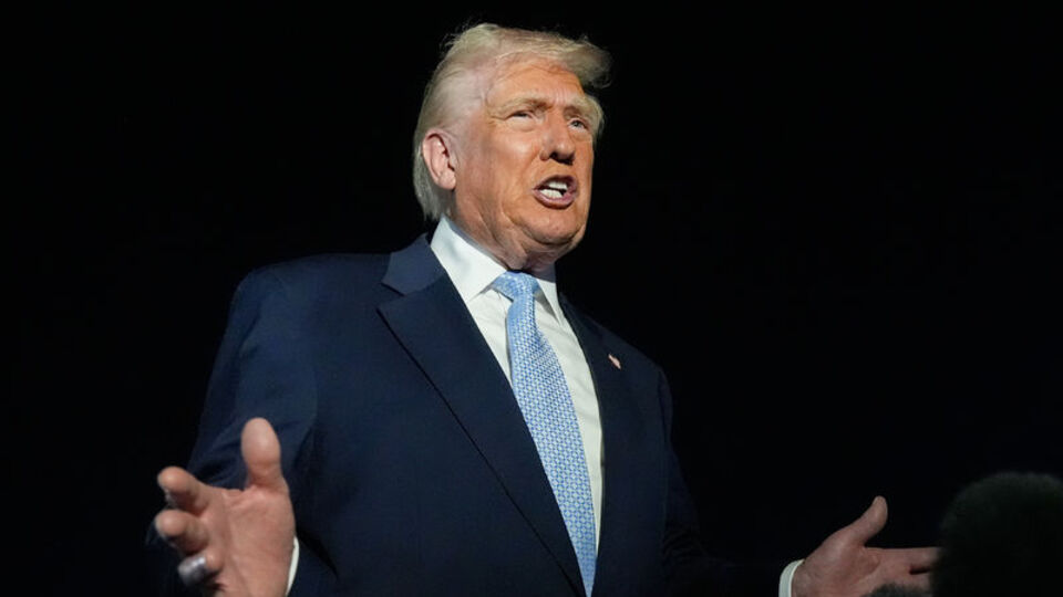 Trump "yetkisini" vurguladı