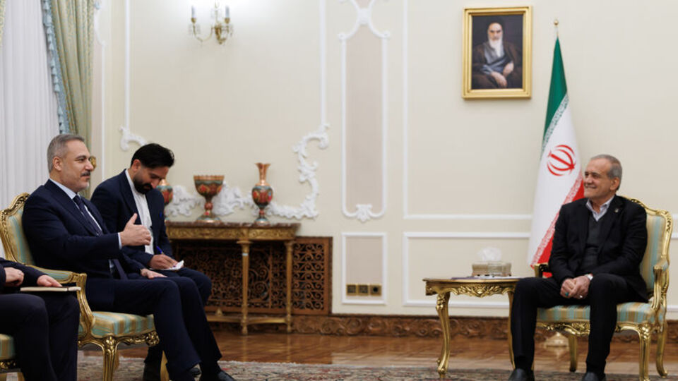 Dışişleri Bakanı Hakan Fidan, Pezeşkiyan ile görüştü