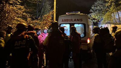 Ormanlık alanda mahsur kalan 2 gençten biri öldü