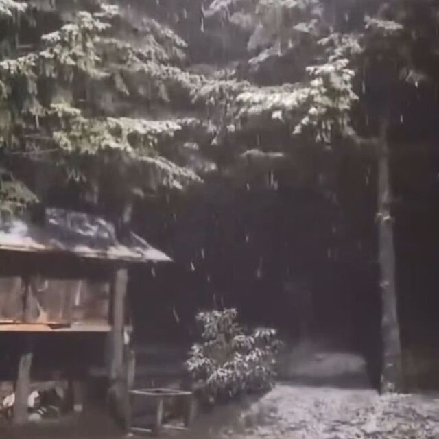 Kartepe'ye mevsimin ilk karı düştü