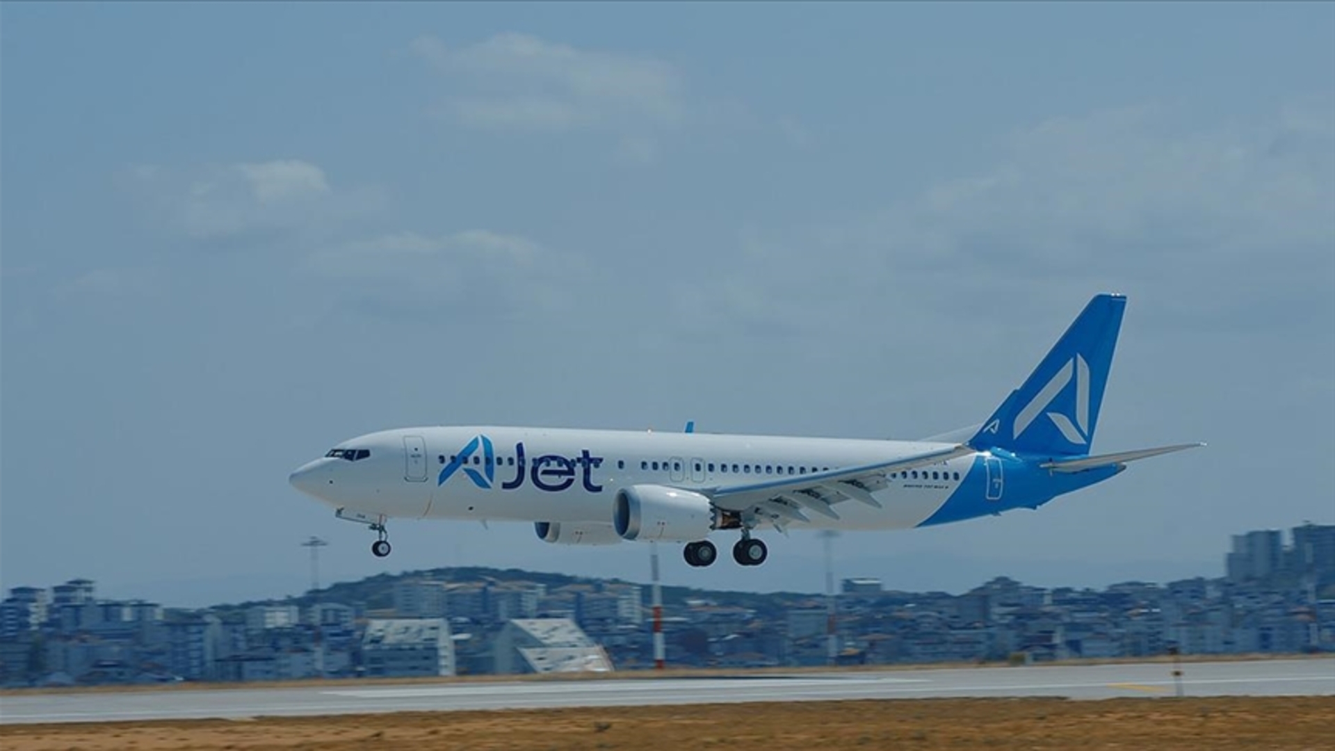 Ajet’ten üniversite öğrencilerine part time iş imkanı! Ajet Wing Up yarı zamanlı iş başvuruları ne zaman, nereden yapılacak, katılım şartları neler?