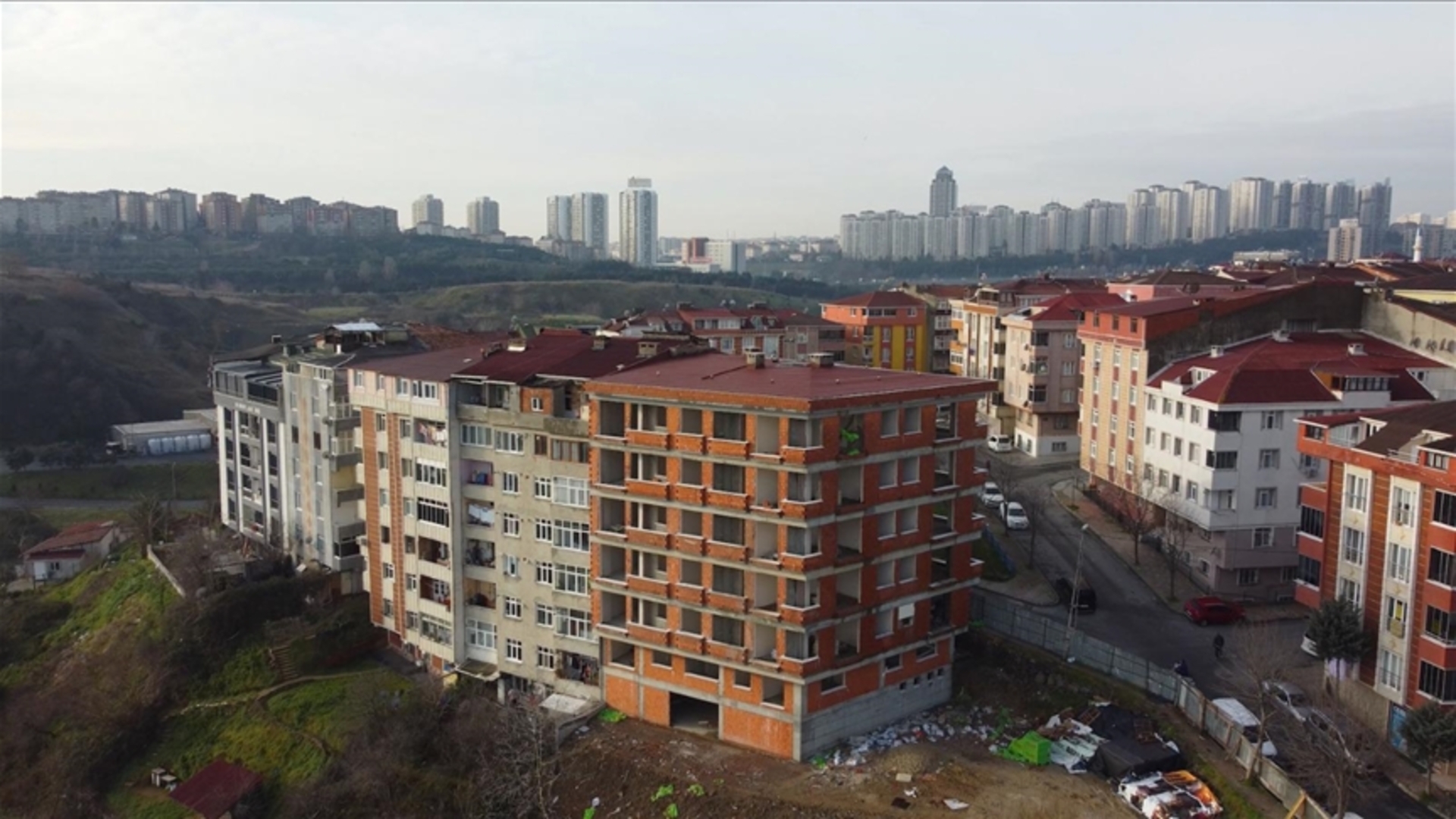 İstanbul Yarısı Bizden Kampanyası hangi ilçelerde geçerli, katılım şartları nedir, hangi binalar kentsel dönüşüme girebilir?