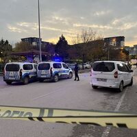 Kafede silahlı kavga: 6 yaralı