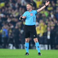 Derbide gol VAR'dan döndü!