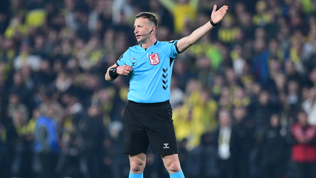 Derbide gol VAR'dan döndü!