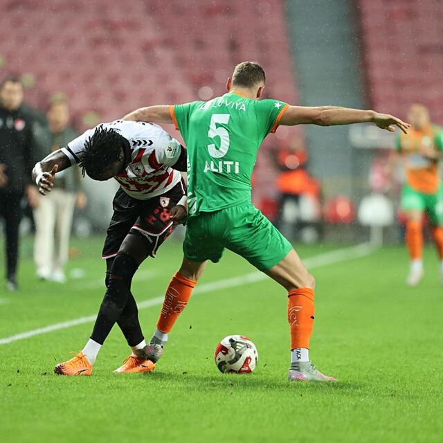 Alanyaspor, 90+1'de beraberliği kurtardı!