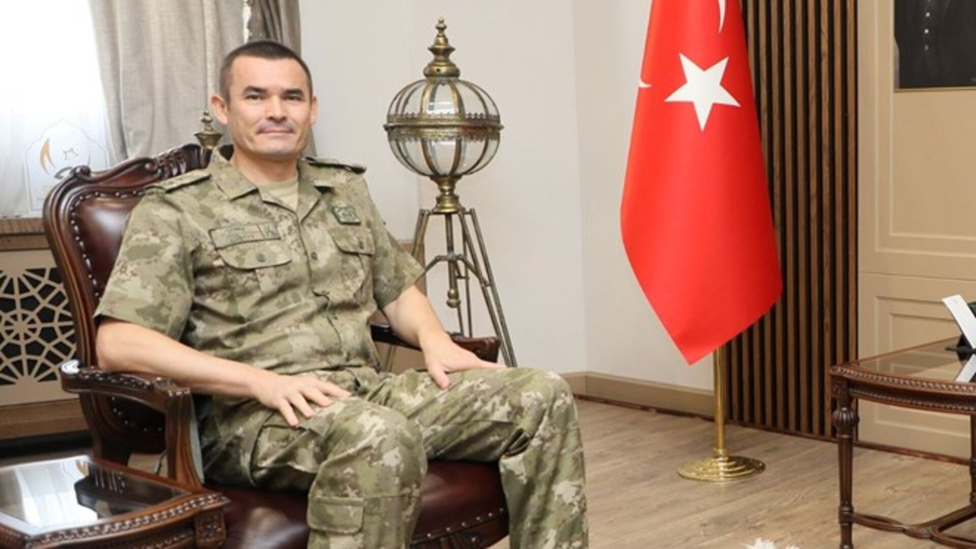 Makam aracıyla insan kaçakçılığı yaptı: Eski generalin cezası kesinleşti | Son dakika haberleri