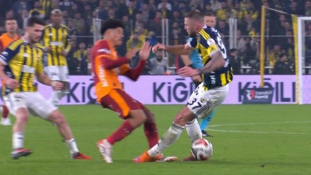 Skriniar kırmızı kart görmeli miydi?