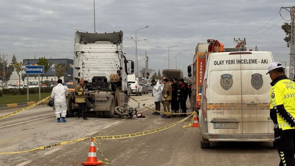 Hatay'da feci kaza! Motorda 5 kişi...